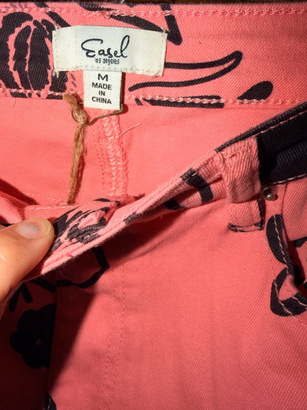 Easel Coral Pink with Black Floral Print Wide leg Crop - Picture 2 of 2